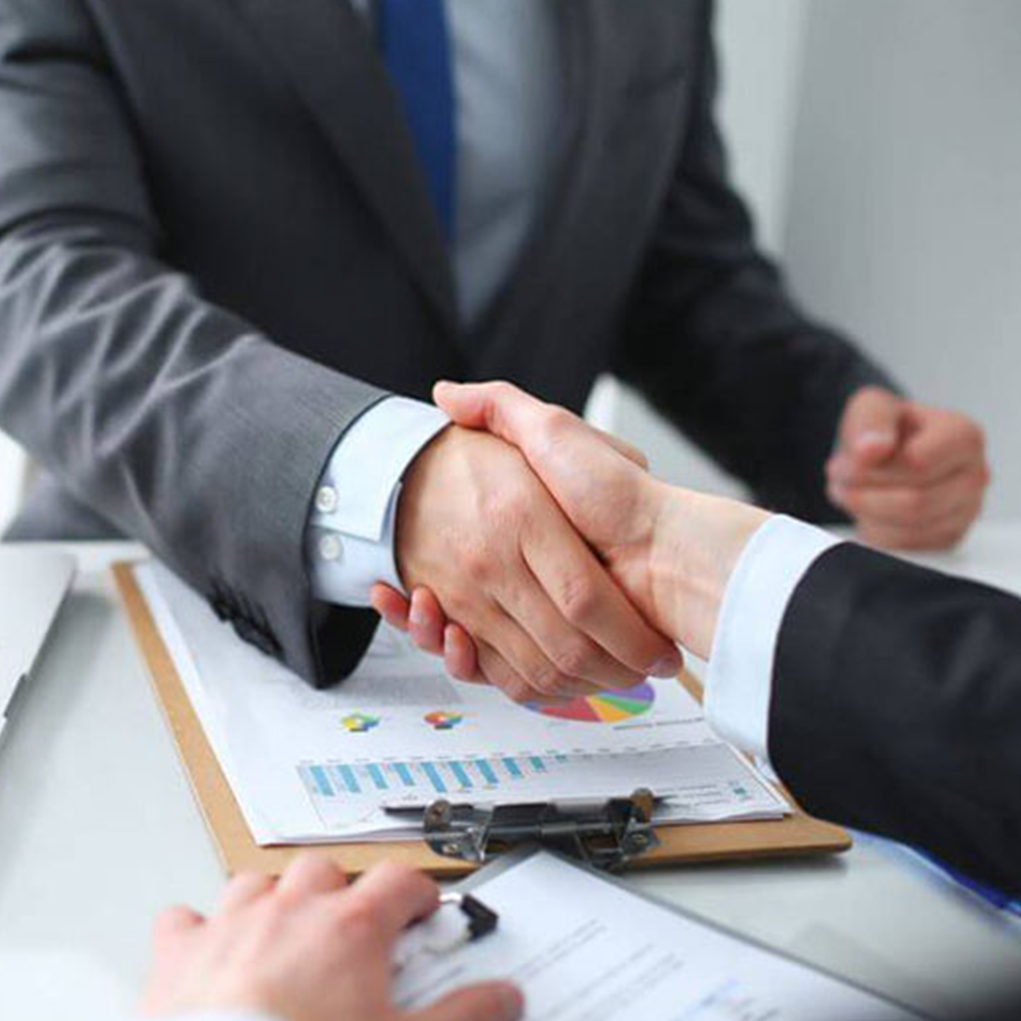 Mauricio Jun - Sobre